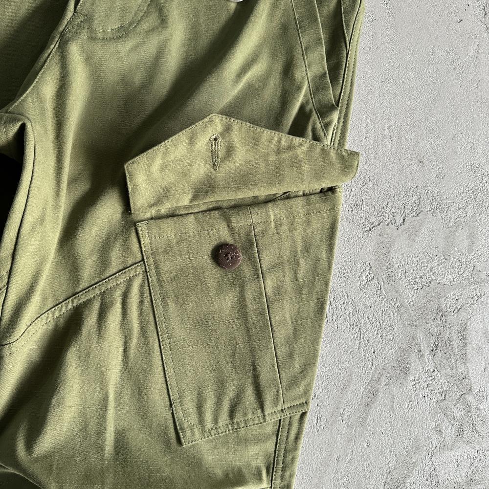 Slant pocket military green Bottoms