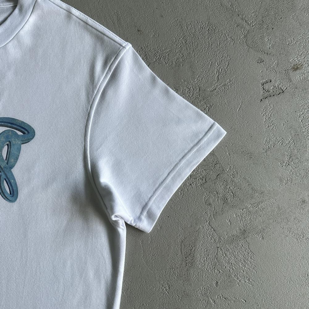 pill tee -white