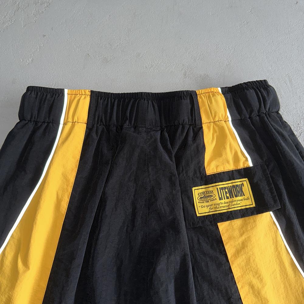 Alcatraz Sun & Rain Shorts-Black & Yellow