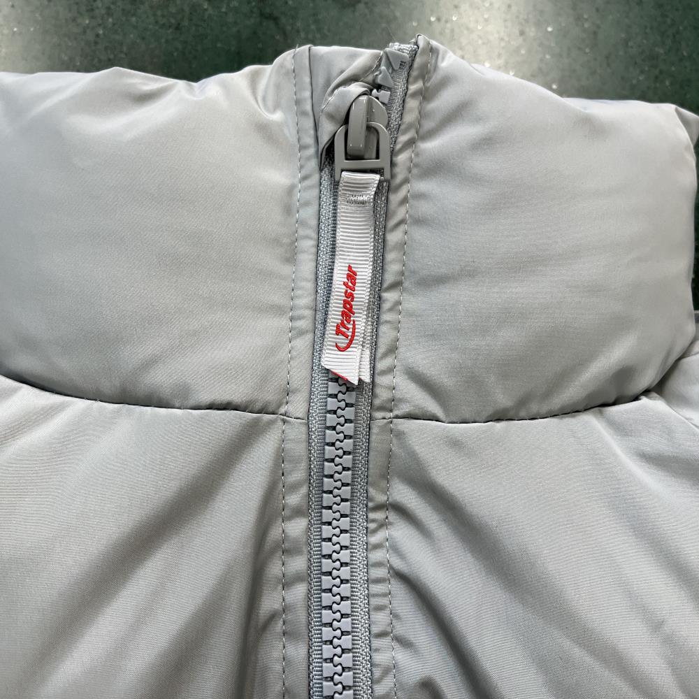 LIGHT GREY/RED HYPERDRIVE 2.0 BOMBER JACKET