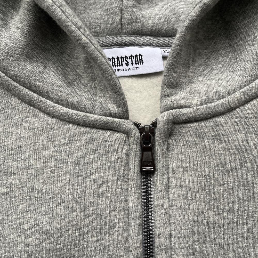 Widcard Zip-Grey/Monochrome