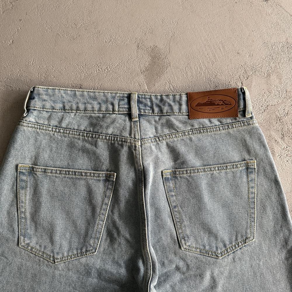 CR island baggy shorts