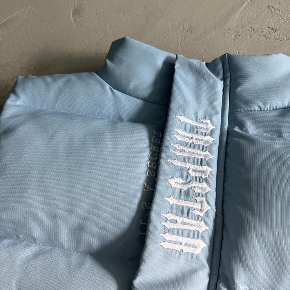 decoded gilet-light blue gradient