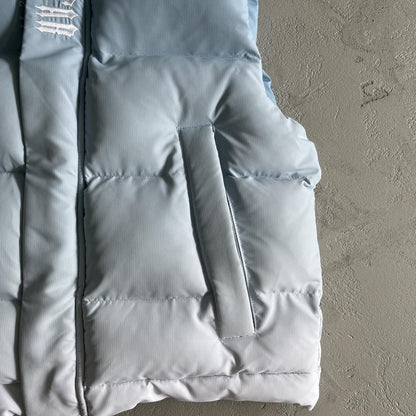 decoded gilet-light blue gradient