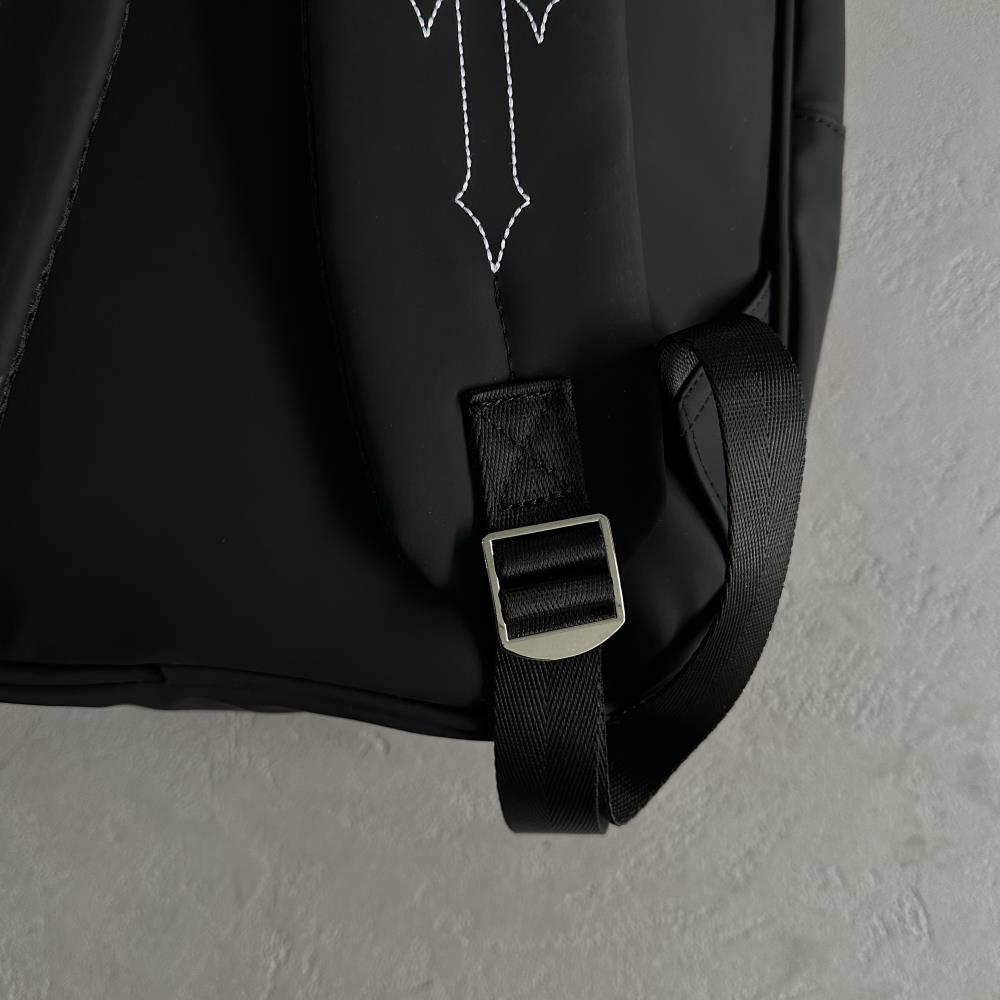 Trapstar Backpack – ROGEDA T