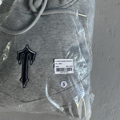 v etripe hoodie tracksuit-grey