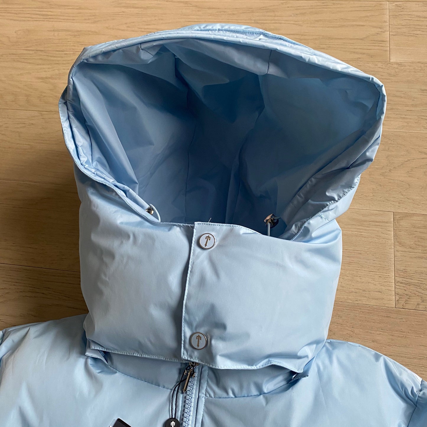 DETACHABLE HOODED PUFFER JACKET - ICE BLUE